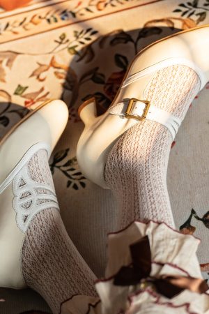 Handmade Vintage Two-Tone Mary Jane Pumps for Women with Metal Buckle in Black/Beige/Brown