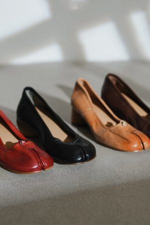 Horse Leather Pumps Split Toe For Women Leather Sole in Brown/Black/Red/Apricot